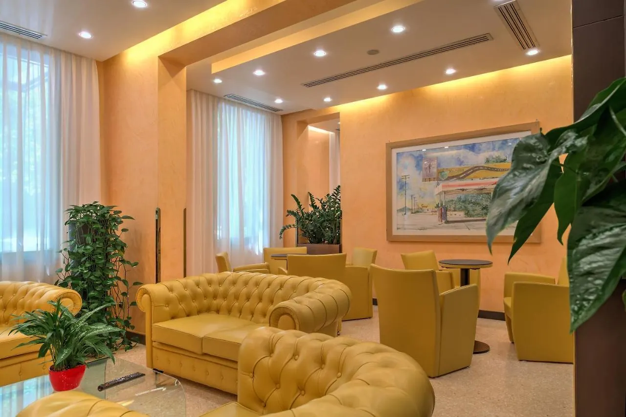 摩德纳中央公园酒店 酒店