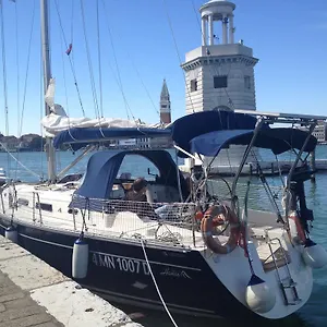 Luxury House Boat Botel Cavallino-Treporti