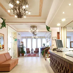 Terminus & Plaza 3* Pisa